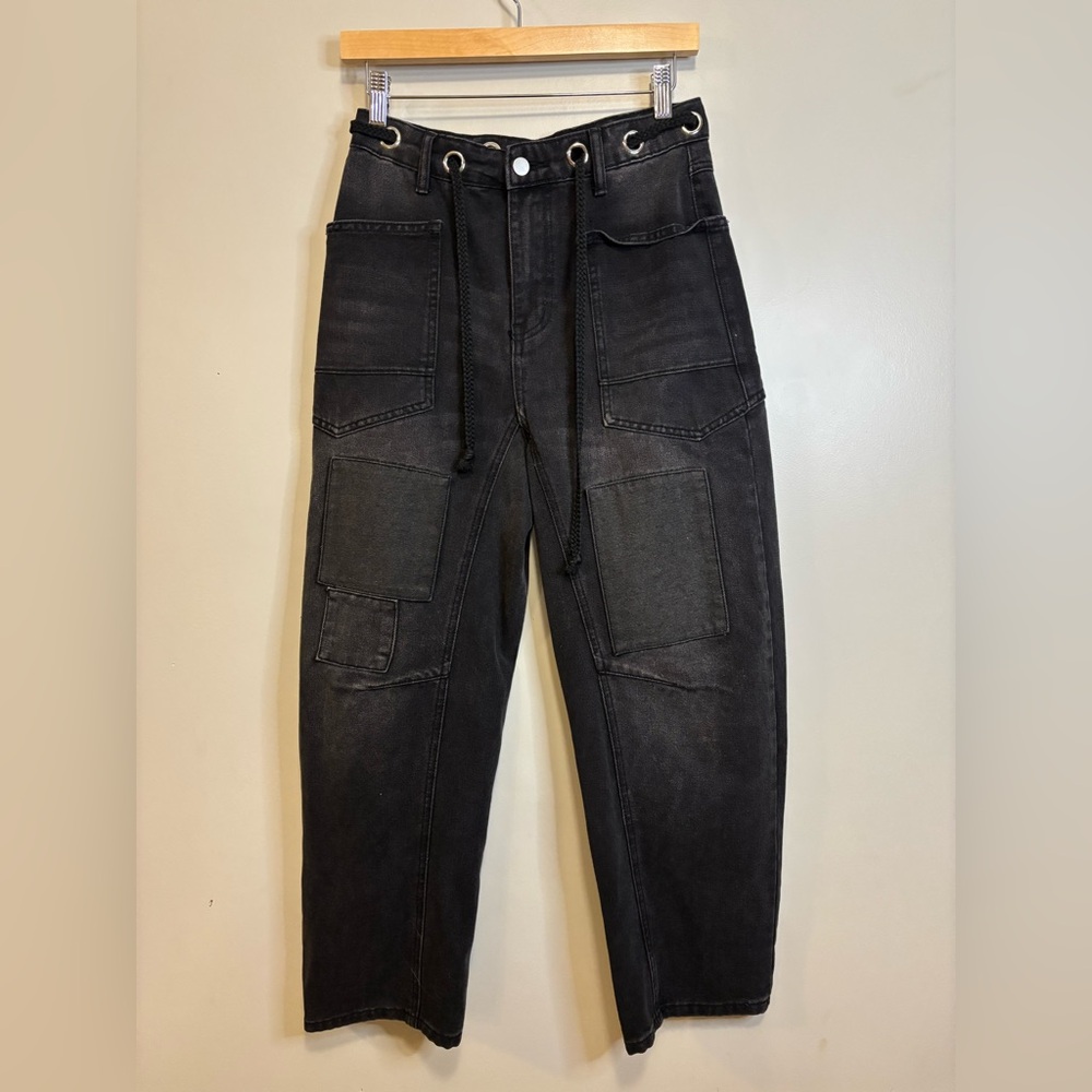 Black Barrell Jeans with rope belt